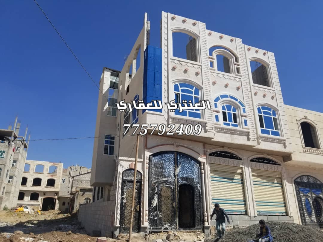 عرض رقم (896)عمارة تجارية ثلاثة دور الدور الثاني مشطيب تشطيب سوبر لوكس والدور ال