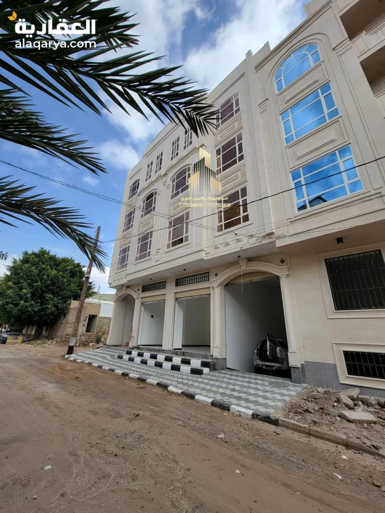 عمارة تجارية خمسة دور مع البدروم سوبر لوكس