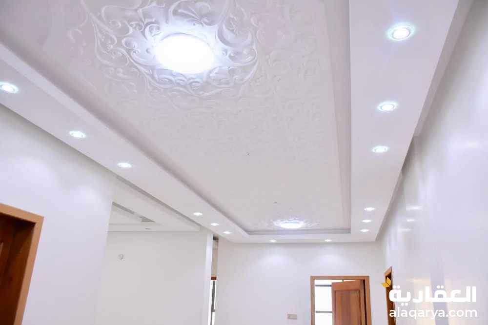 للايجار دور ثاني 3 غرف ومجلس مستقل معاحما