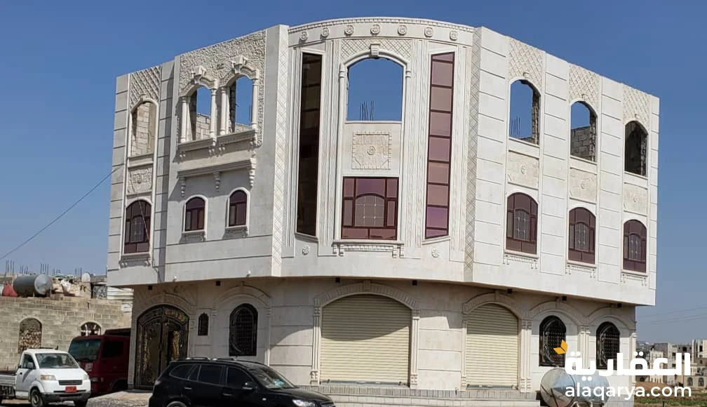 عماره مسلح ثلاثه دور