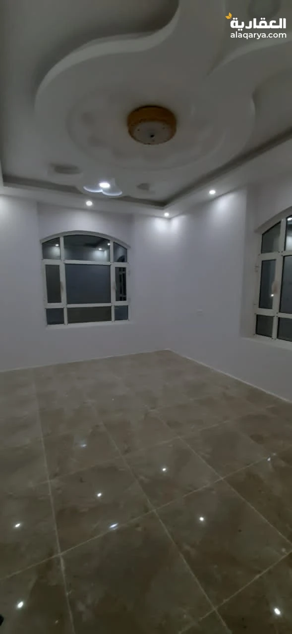 شقة 5 غرف في بيت معياد ب 120