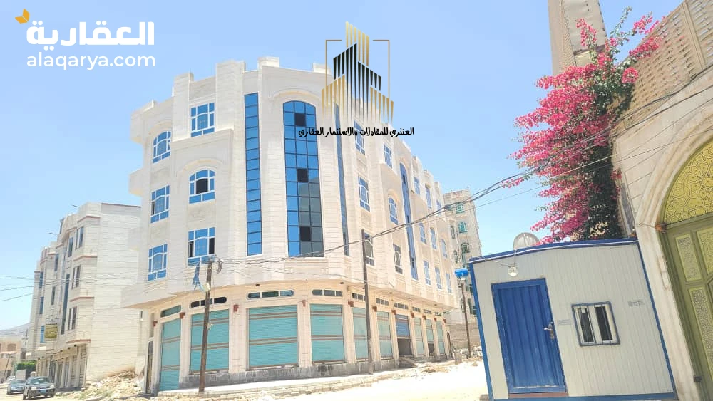 مبنى تجاري أربعة دور وبدروم شارعين في قمة الروعة والجمال