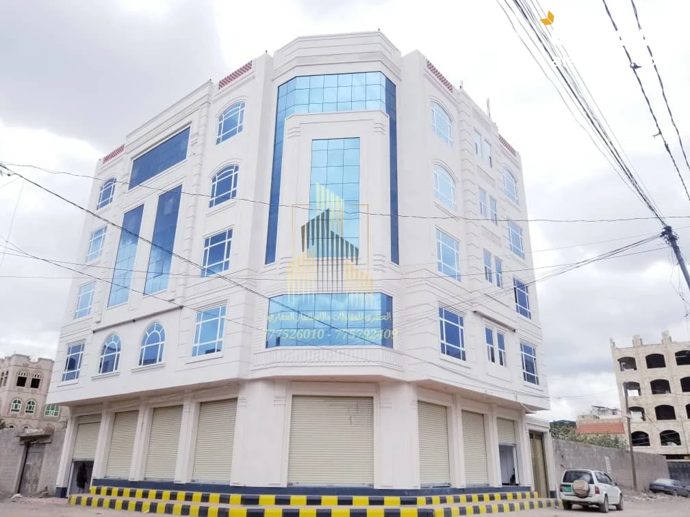 مبنى تجاري خمسة دور وبدروم شارعين في قمة الروعة والجمال