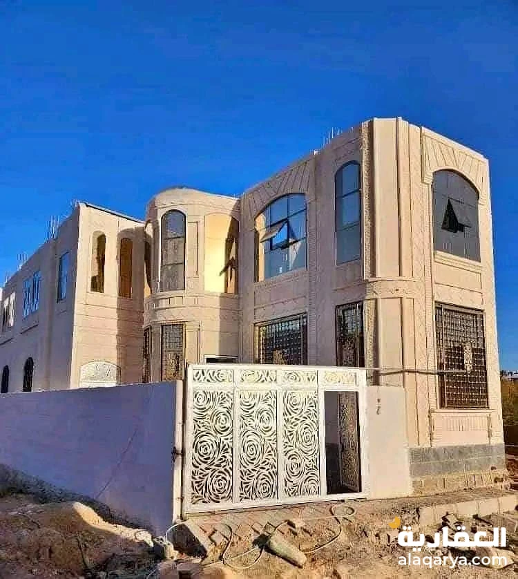 @ للبيع فلة 4 لبن حر في صنعاء