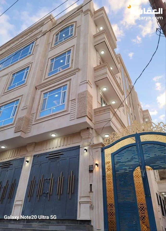 @ للبيع عمارة 11 لبن حر في صنعاء