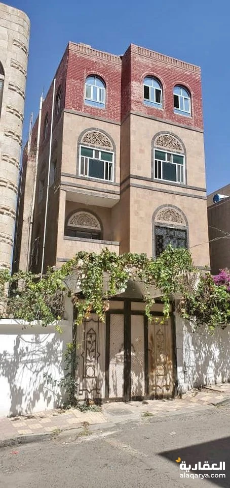 @ للبيع عمارة  4 لبن حر في صنعاء