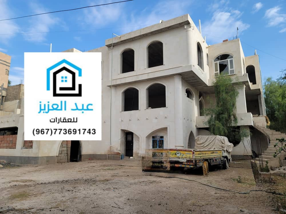 فلة للبيع مشفره ولا أول مره تعرض شمال_العاصمة_صنعاء في النهضة_حي_صوفان قريب مجلس