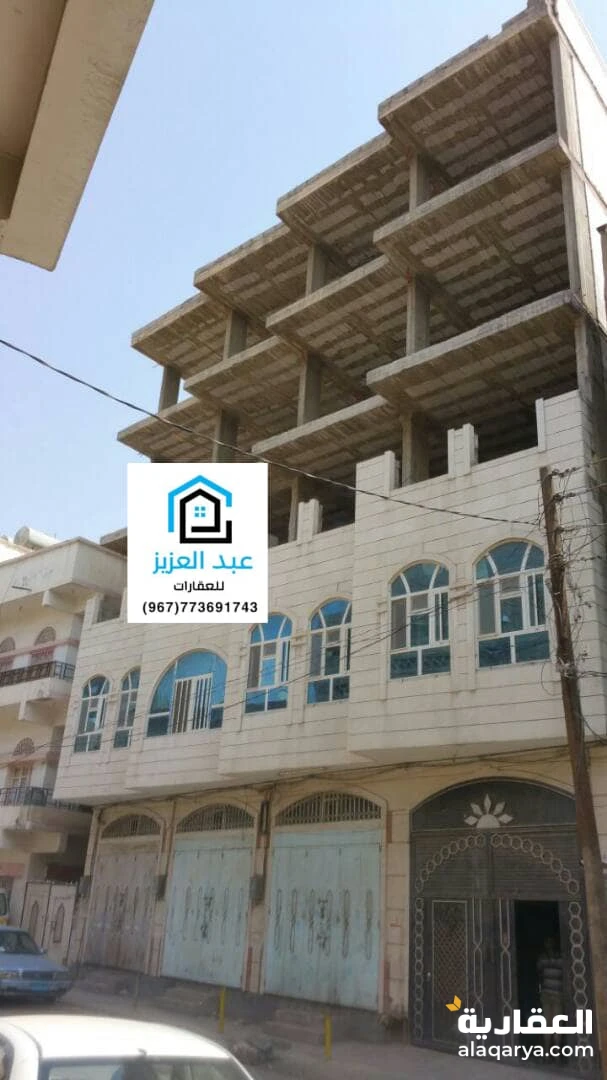 للبيع  عمارة في صنعاء  مابين شارع هائل وشارع 16 من شارع هائل