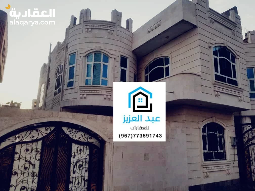 فلة للبيع بالعاصمة_صنعاء في حده شارع_مجاهد قريب كلية_الشرطة