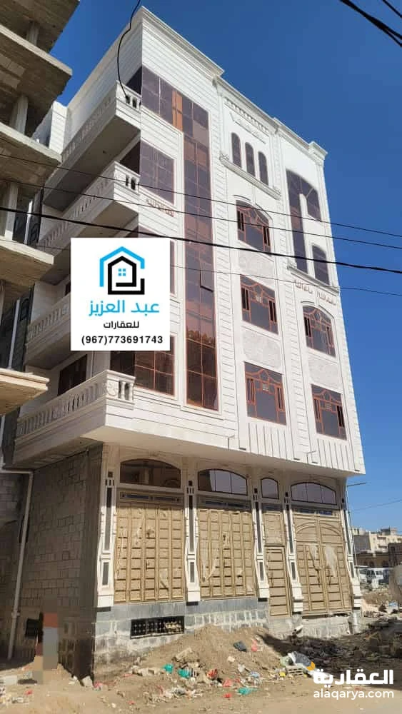 عرض عقاري استثماري للبيع حجر صنعاء سعوان شارع النصر جميع الخدمات عنده