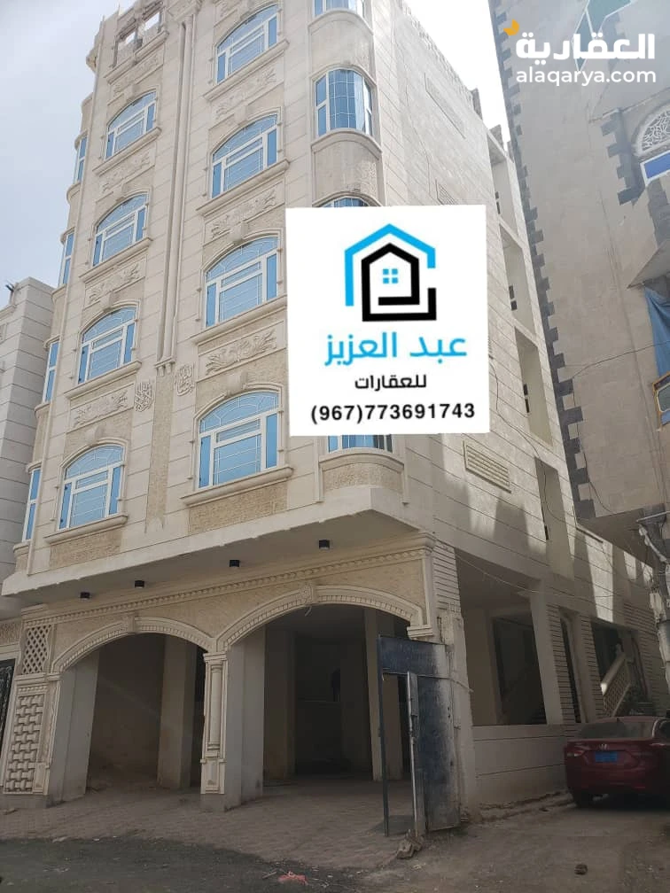 من أفخم العماير التجارية في صنعاء بيت بوس المثلث الذهبي حيث يتمتع بمواصفات