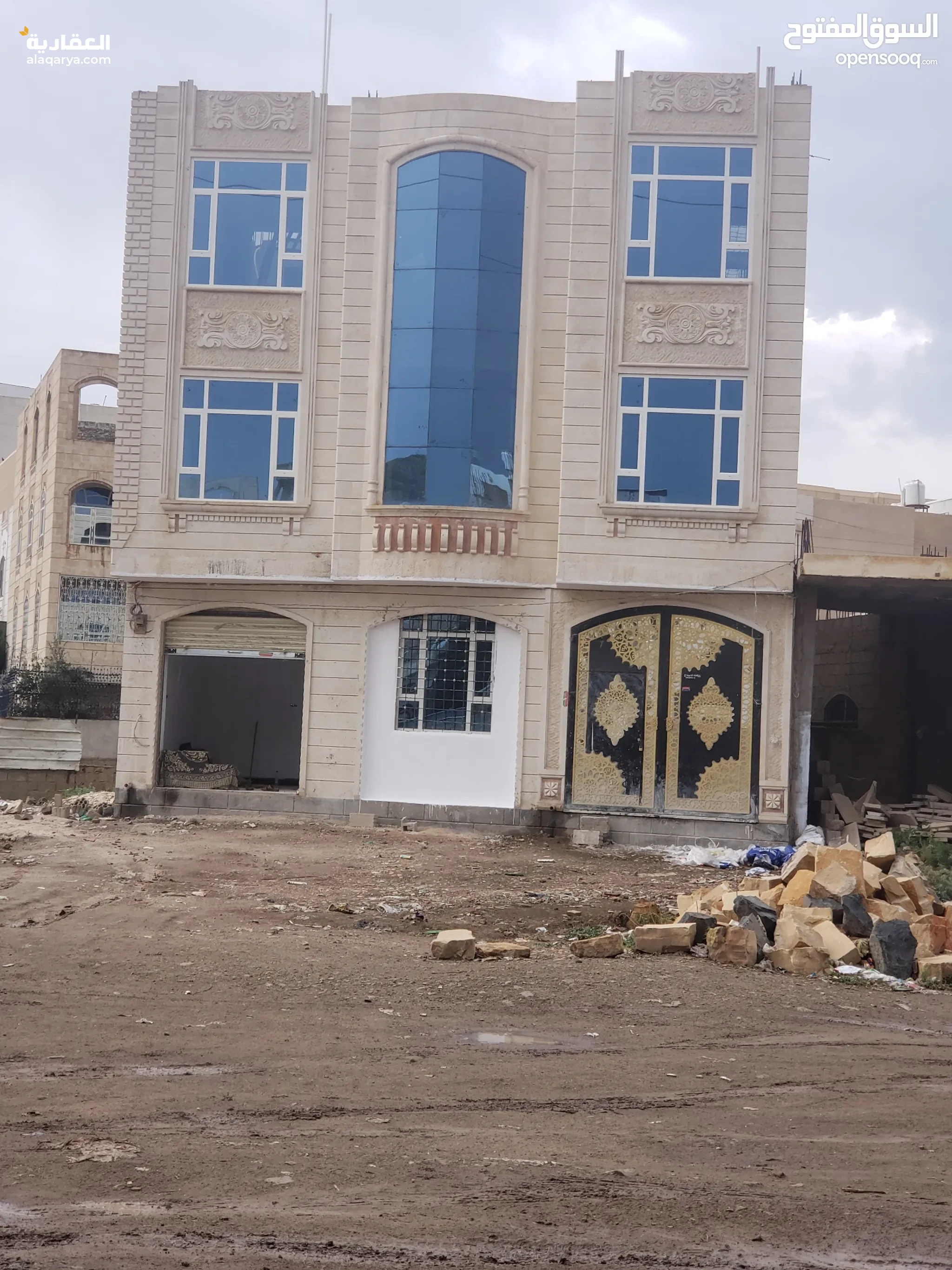 @ للبيع عمارة 4 لبن حر في صنعاء