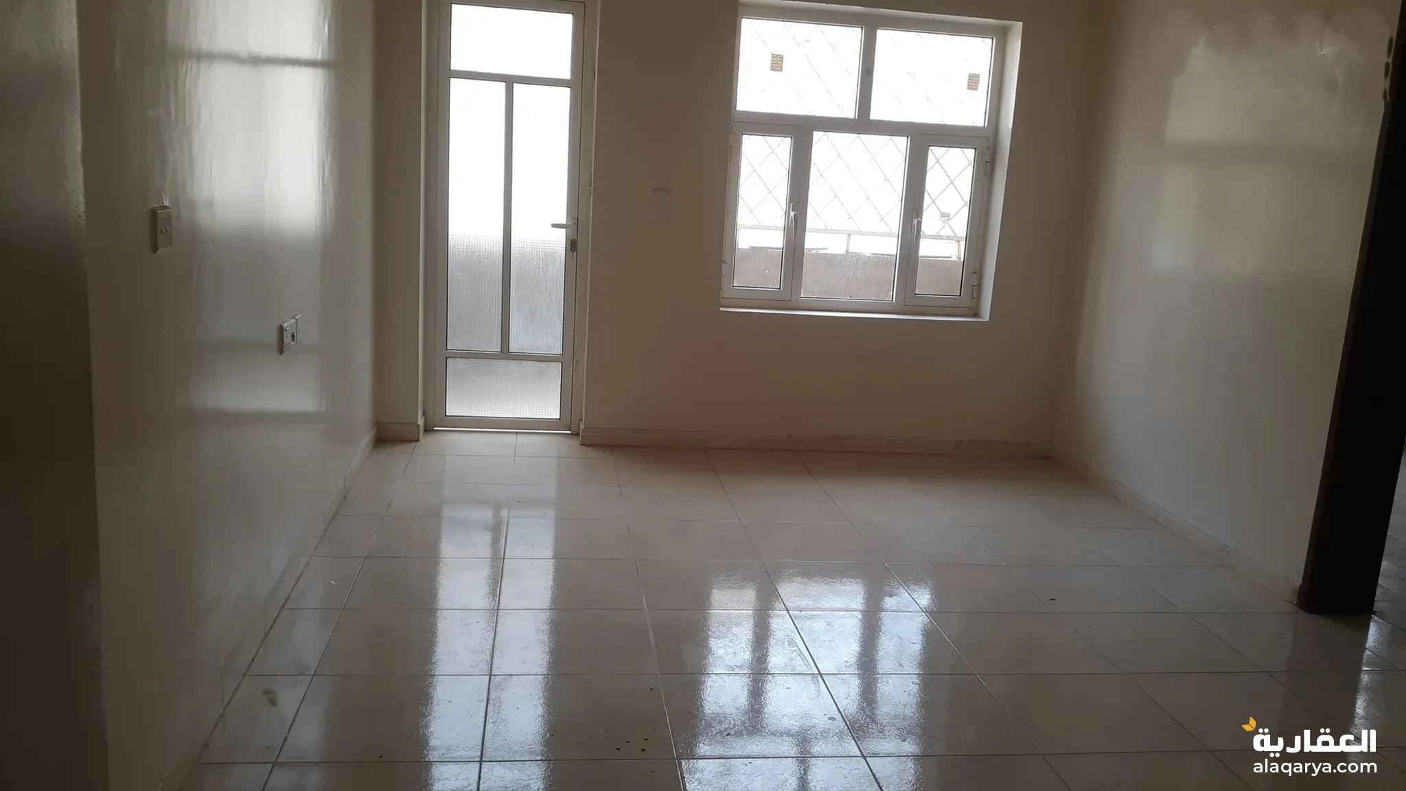 @ للبيع شقة بمساحة 110 متر في صنعاء