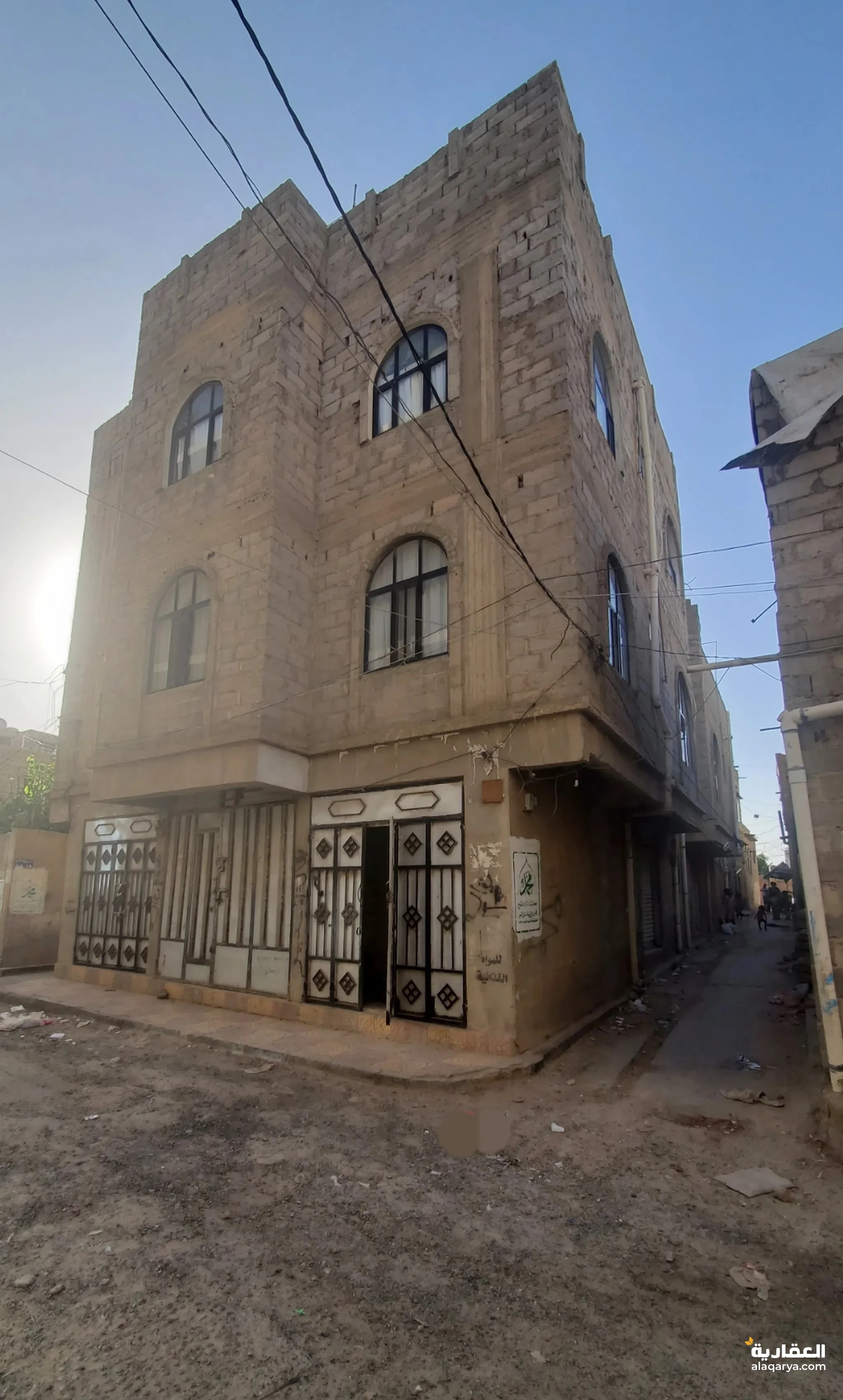 @ للبيع عمارة 4 لبن حر في صنعاء