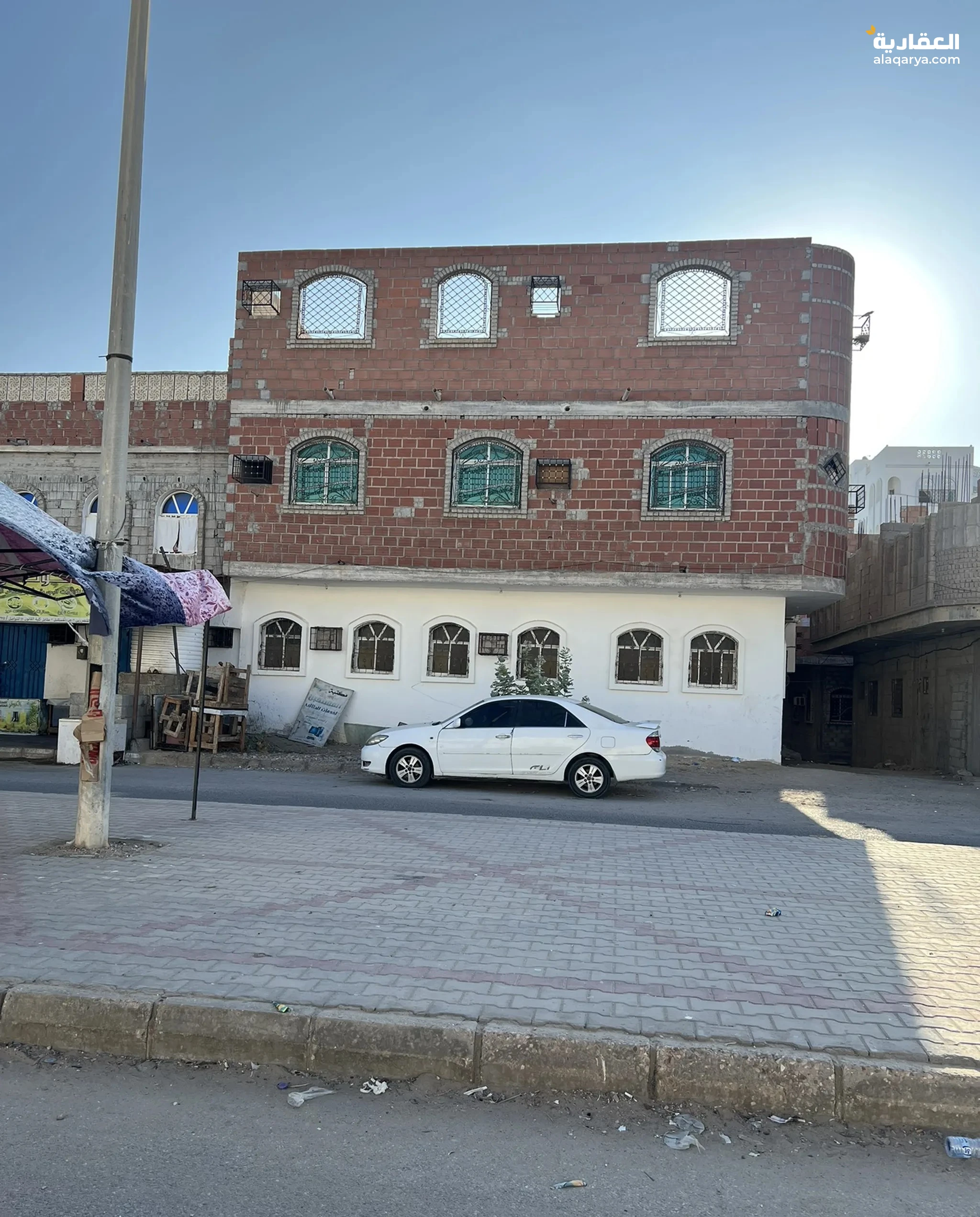 #بيت مقابل بوابة كلية القانون( الاستخبارات سابقا)