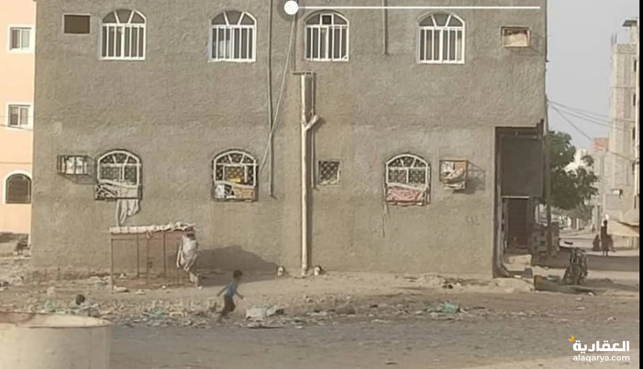 @ للبيع عمارة 3 لبن حر في صنعاء