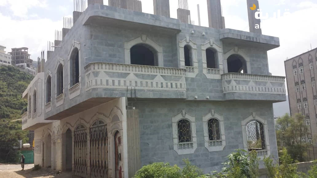 عماره3ادوار للبيع في مدينة إب