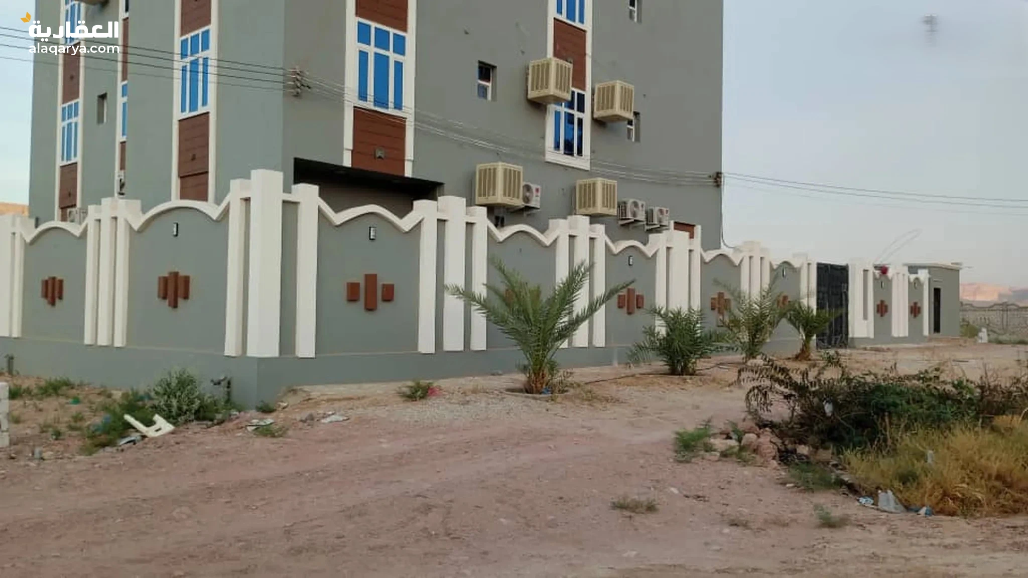 #بيع فله مكونه من ثلاث طوابق