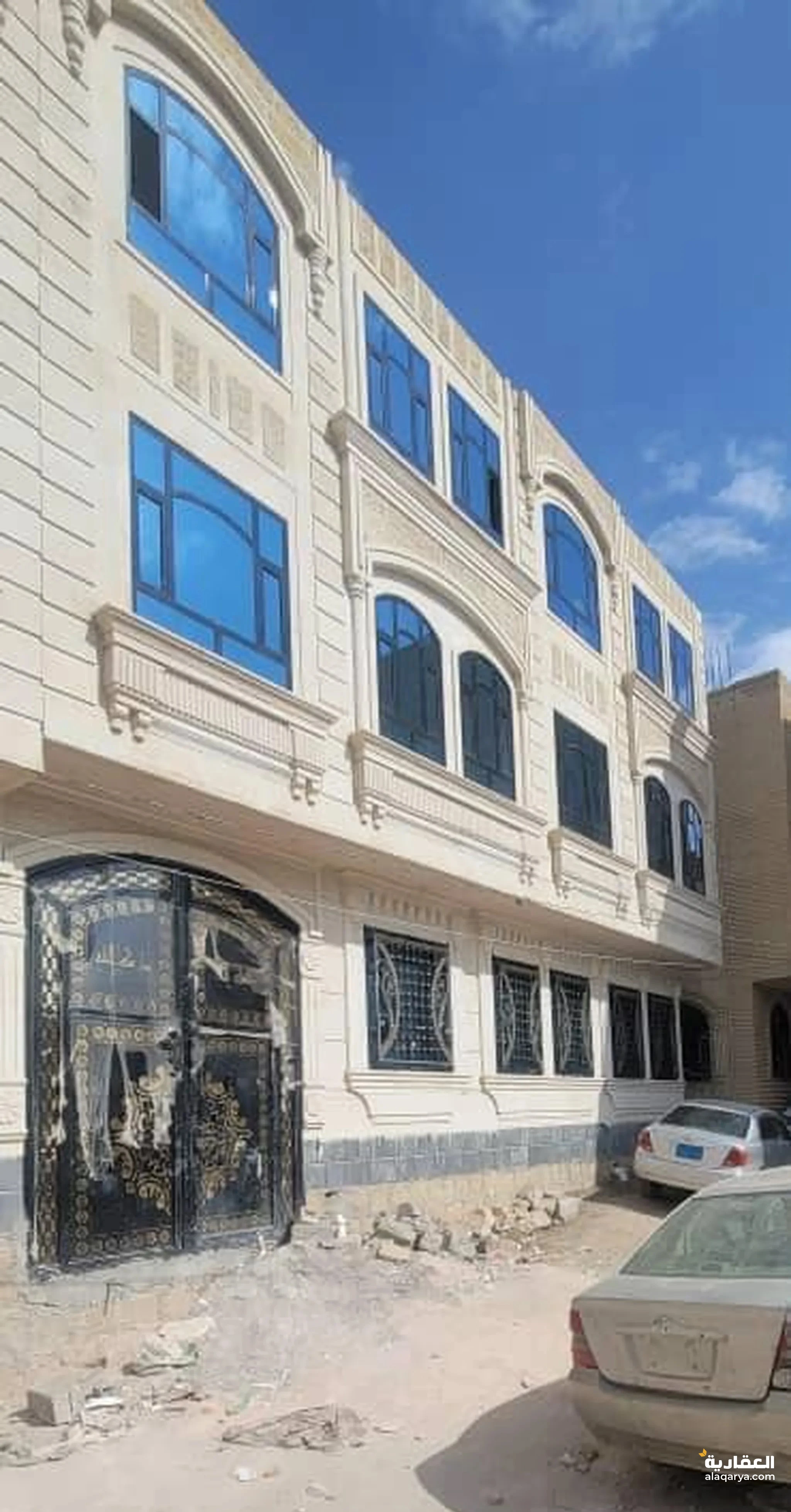 #عمارة تجارية وسكنية للبيع