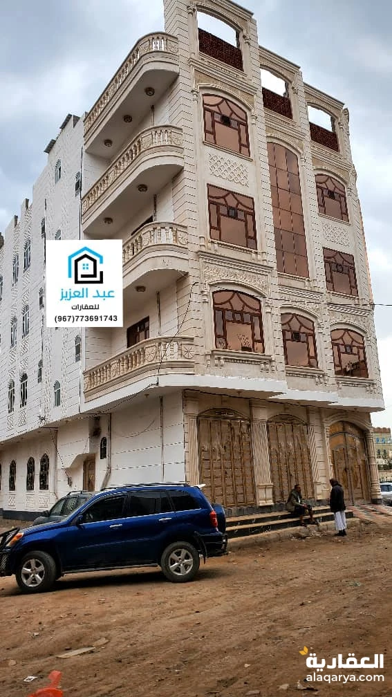 عمارة تجارية للبيع في شارع النصر وثاني عمارة من الزفلت