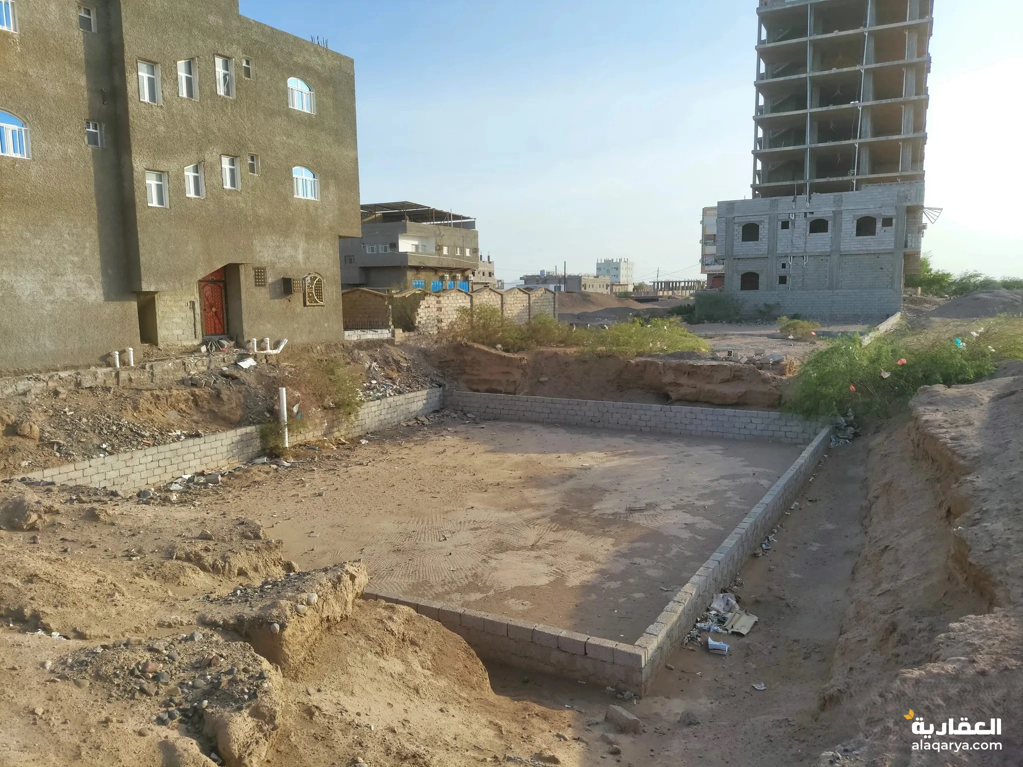 #ارضية للبيع في موقع مميز في عدن بير فضل