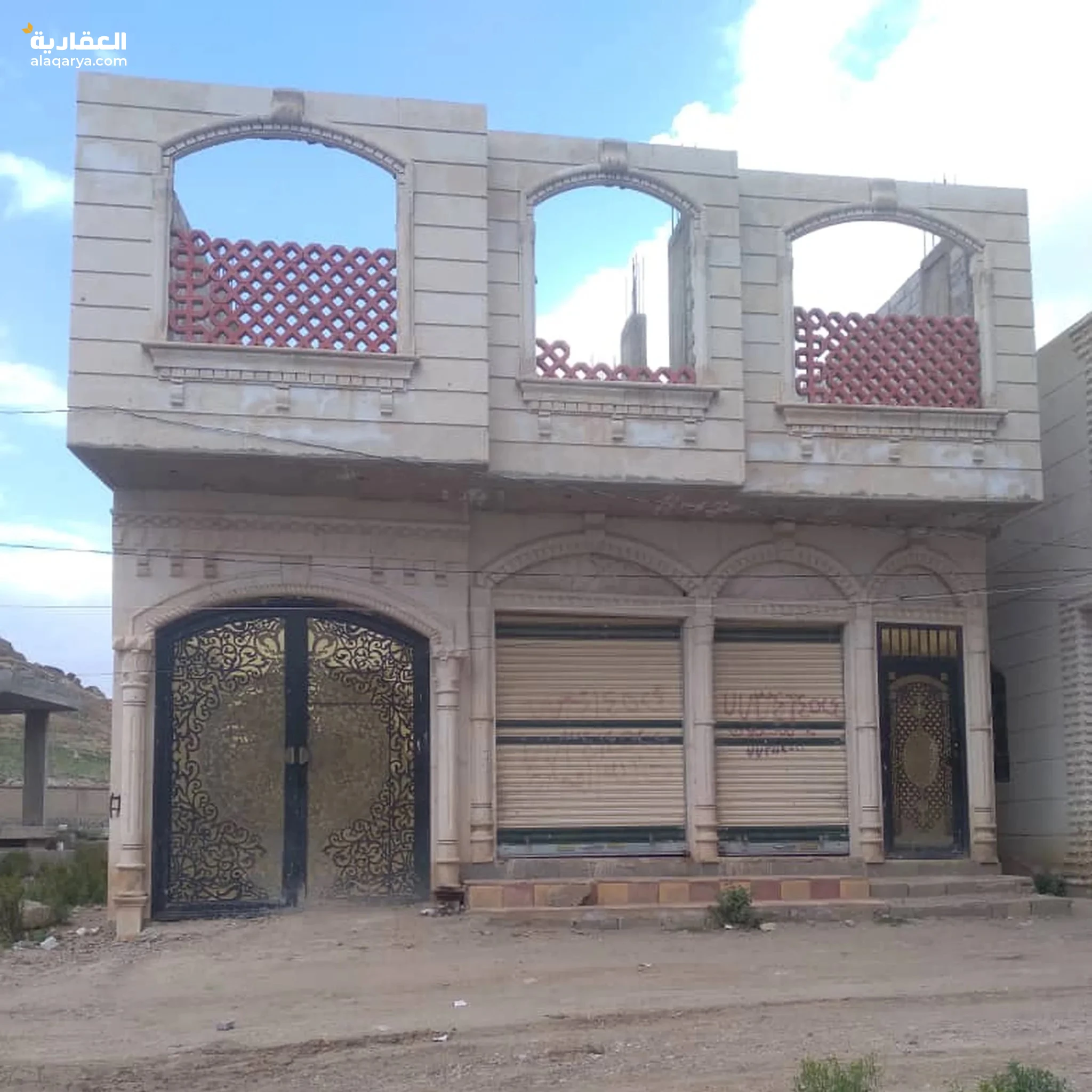 #للبيع عمارة مسلح هردي في صنعاء حمراء العلب 3 لبن حر 19 قاعدة وعمود عمل شخصي من المالك رائسا