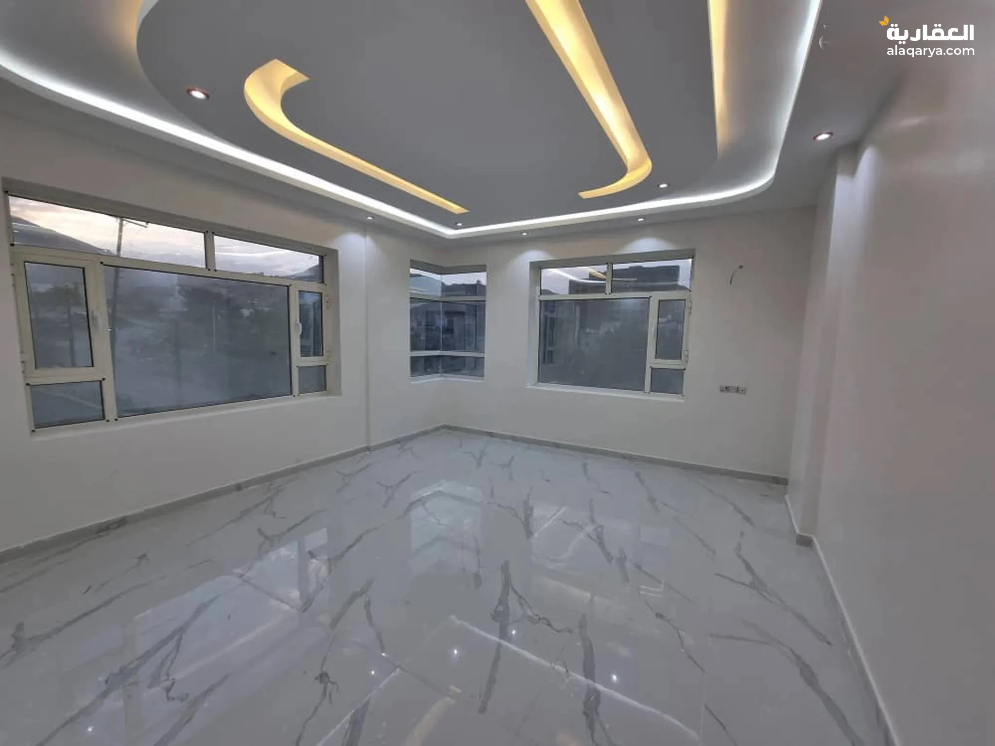 #شقة للبيع في حــــده مساحة واســعة وسعر مناسب جنوبي غربي