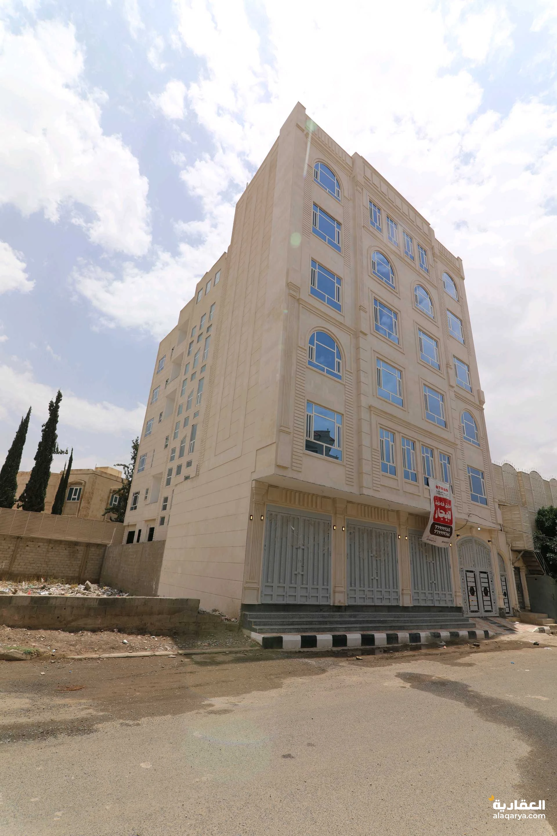 شقق فاخرة للإيجار شارع الخمسين خلف الجامعة اللبنانية في شارع الكور