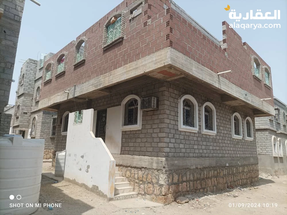 للبيع بيت شعبي جاهز