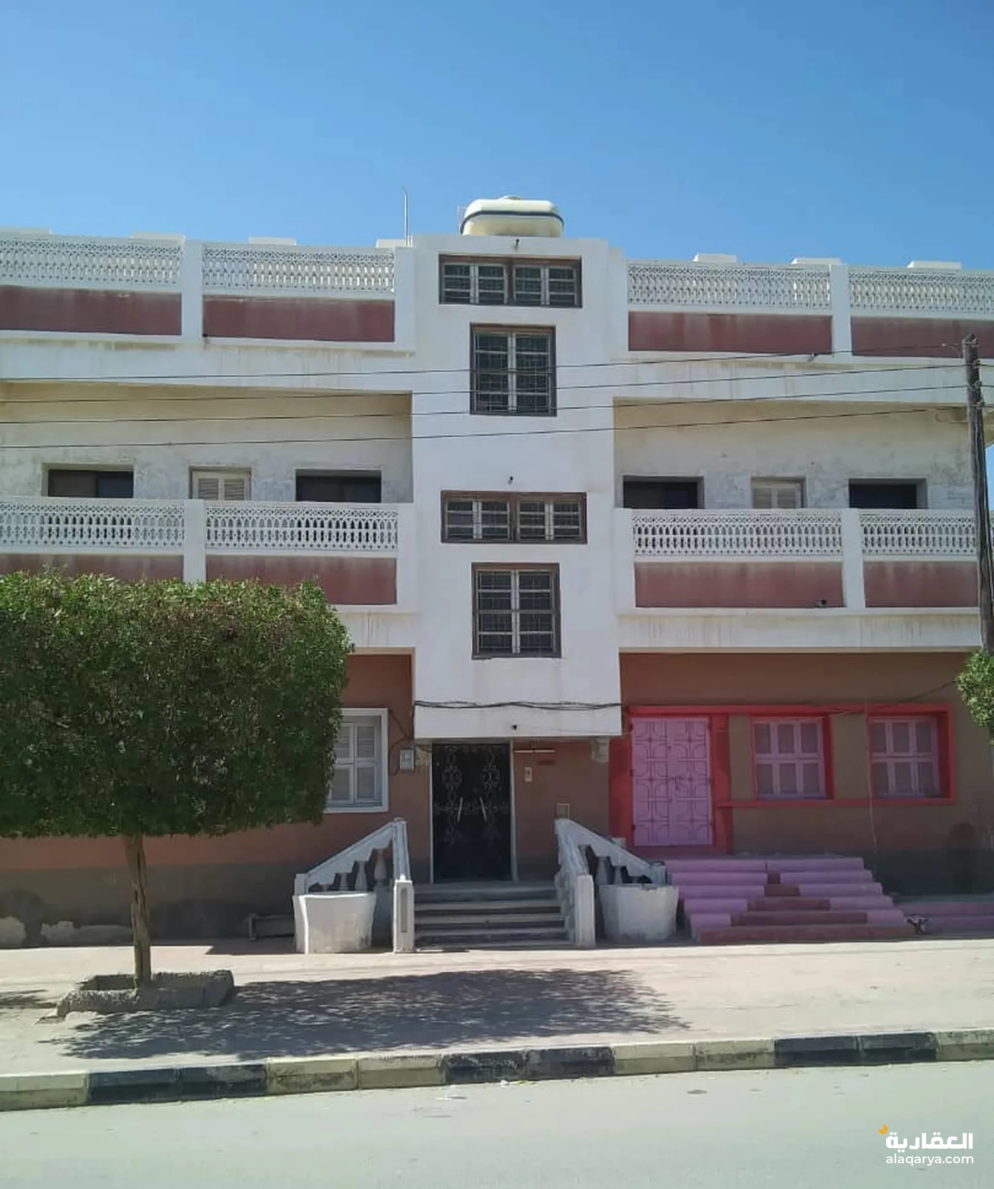 #للبيع منزل موقعه تجاري سكني بغيل باوزير على الشارع الرئيسي