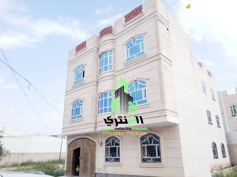 عمارة استثمارية ثلاثة دور سوبر لوكس عرض رقم 1713