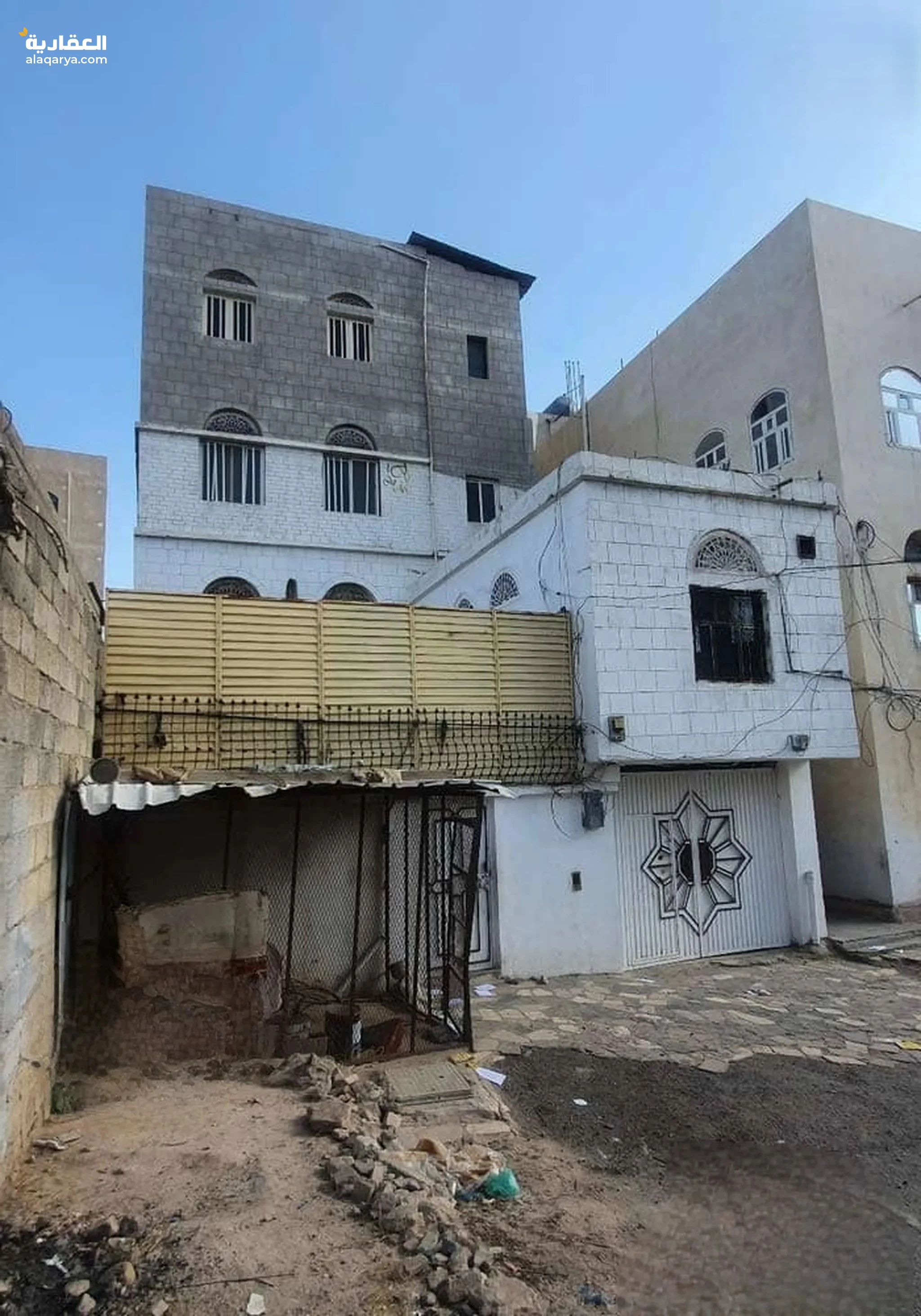 #فله للبيع في 22 مايو خلف صالة الخيول سابقا السعر اخر الصفحه