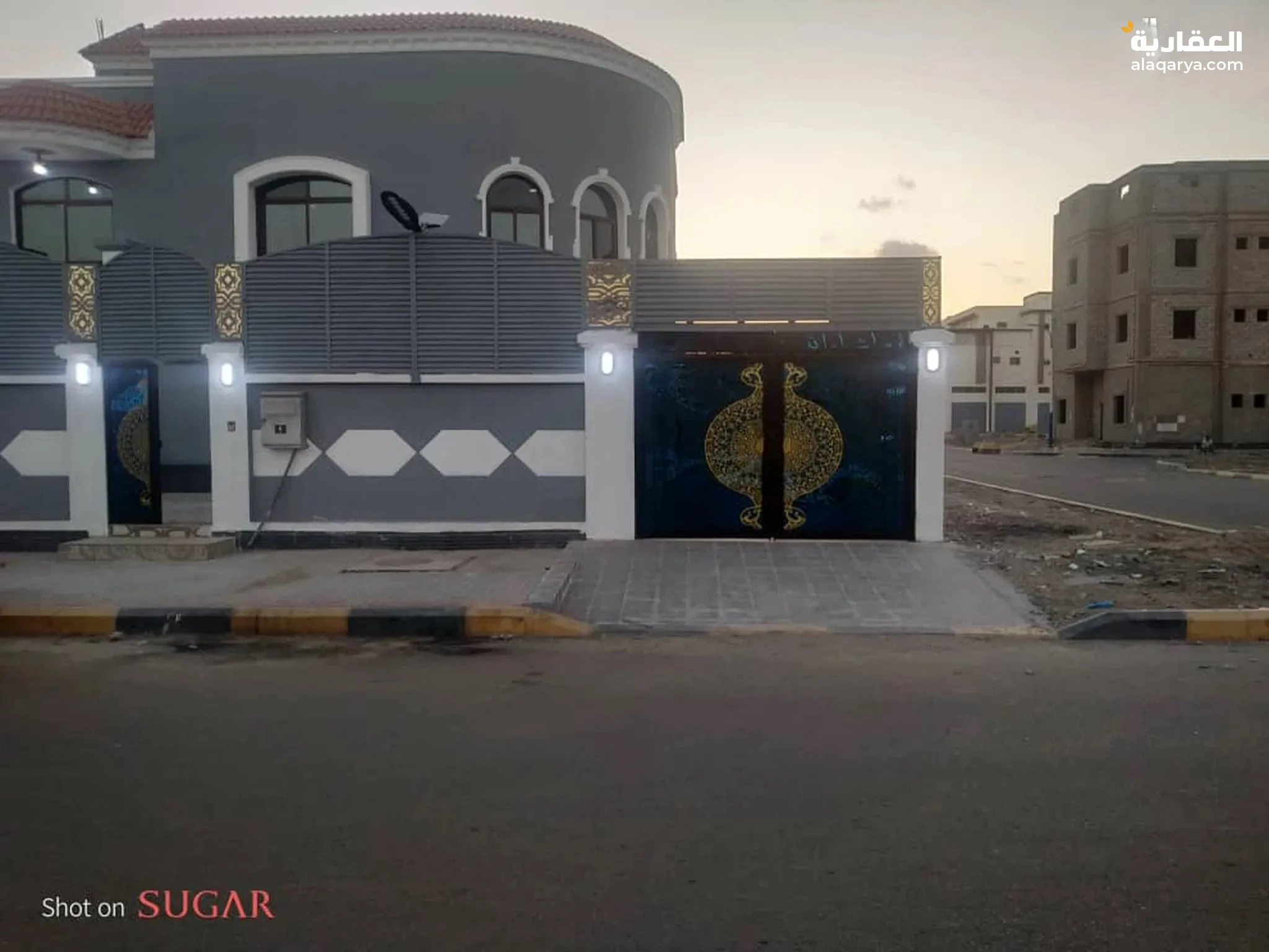 #وين المقطفين فله ركنية عرررررررطه دورين وملحق في ارقى مدينة سكنية