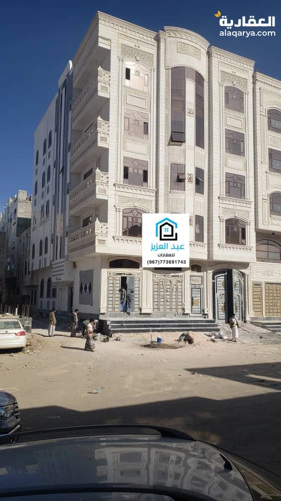 للبيع عمارة تجارية في صنعاء في قلب شارع النصر