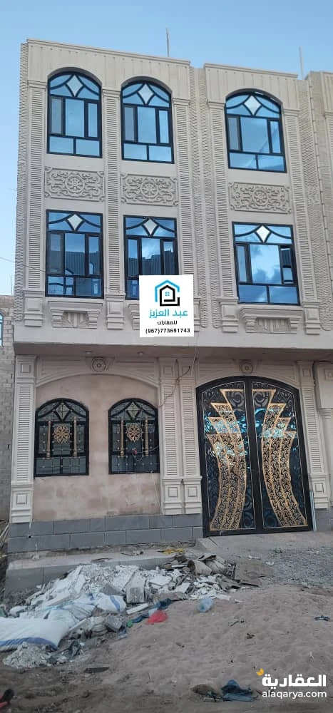 عماره_سكني_استثماري وسعر مغري جدا  قريب جدا من الخط العام الاسفلت