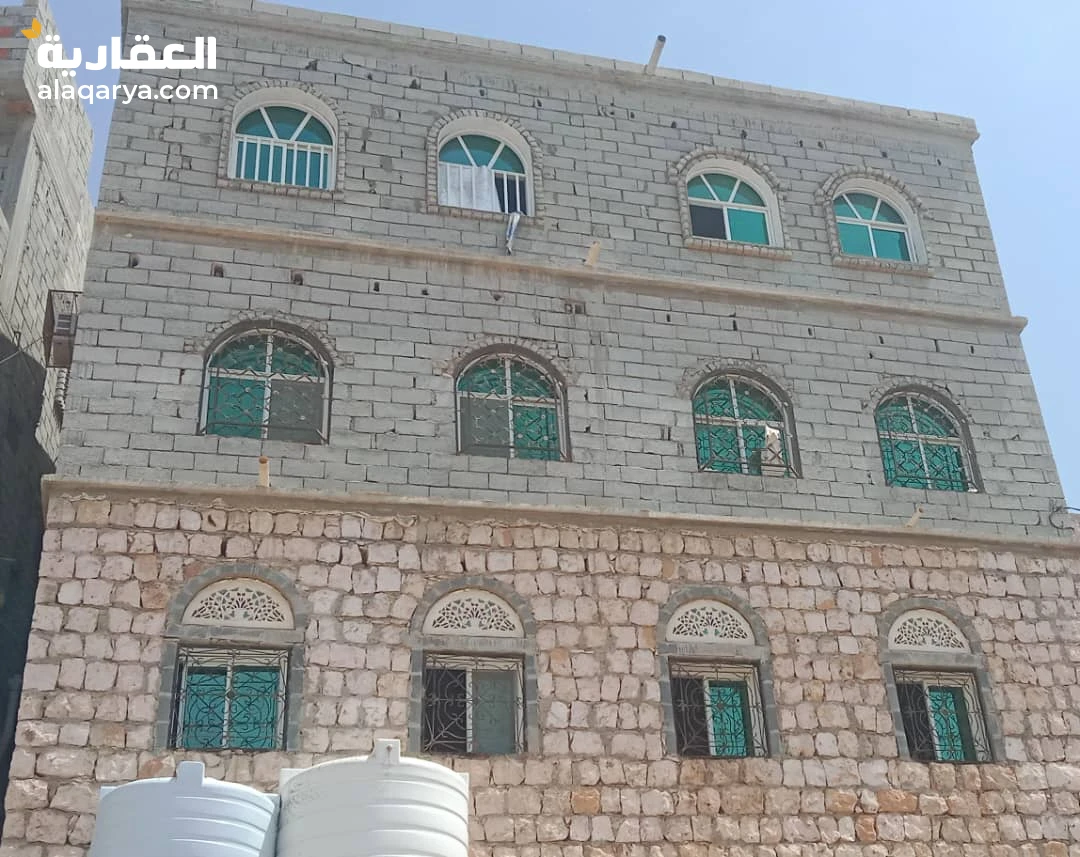 للبيع بيت شعبي