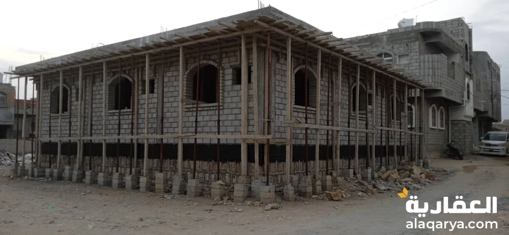 للبيع بيت عظم