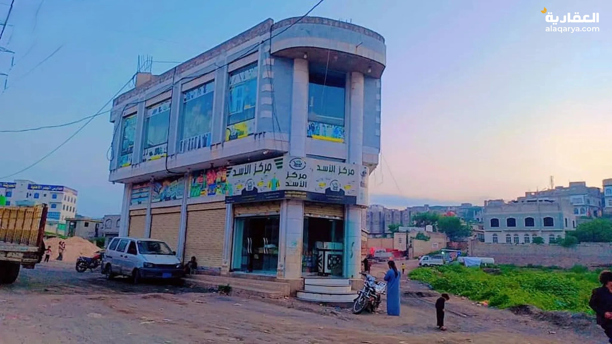 #للبيع سوبر ماركت مع االثلاجات وتخشيبات مع موال الأسد في مفراق حبيش على خط الدائري