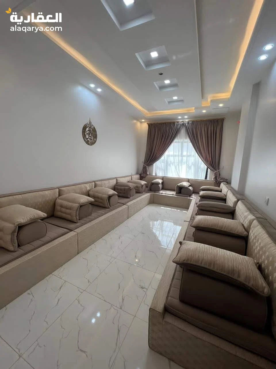 شقق مفروشه vip للايجار تليفون770472373