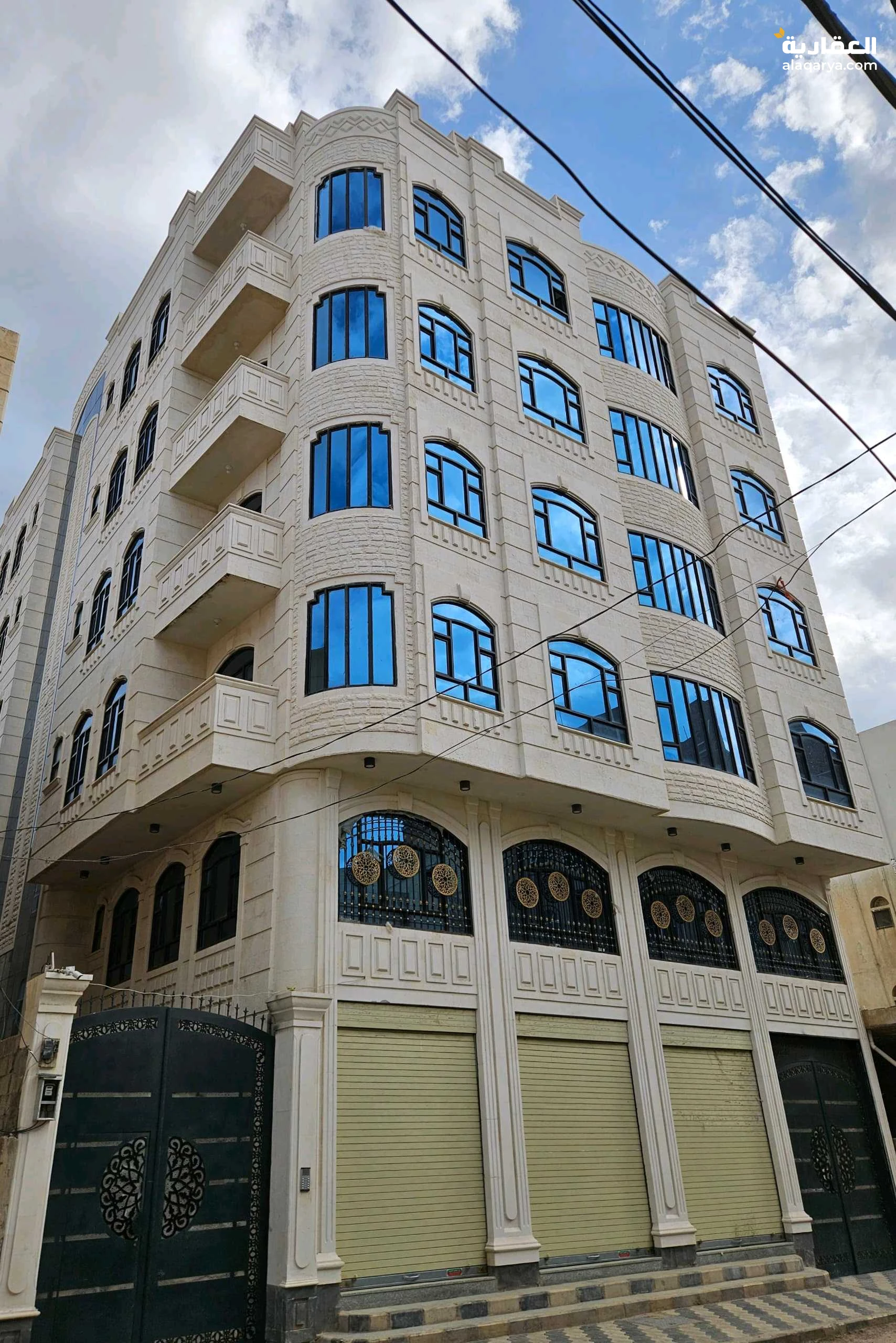 عمارة استثمارية للبيع في الاصبحي حي حمران