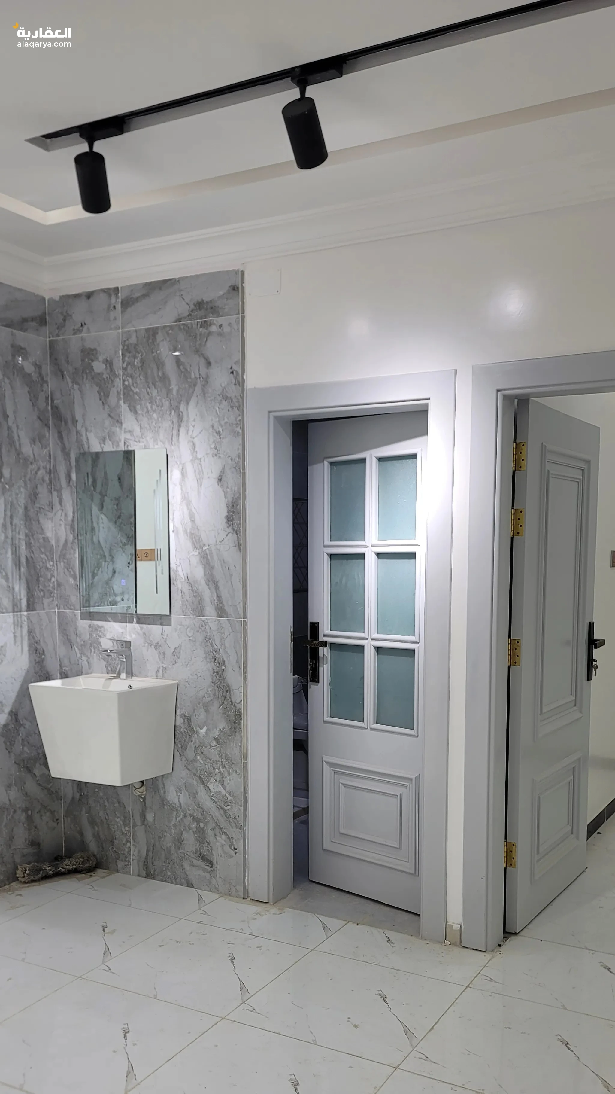 #شقه للبيع صنعاء بسعر مغري جداً 65 الف دولار