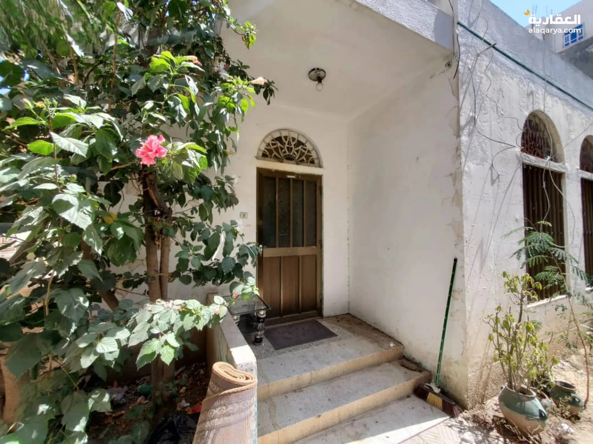 #لعاشقين الفلل في حده بيت في المدينه السكنيه حده ارض 8لبن