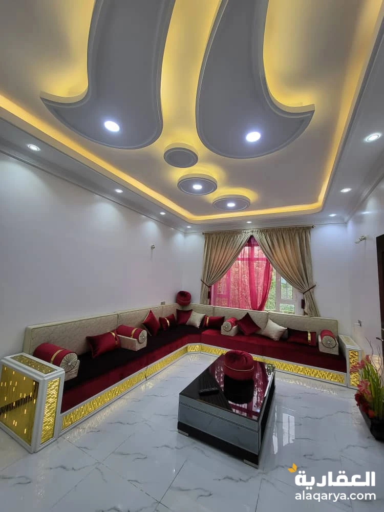 شقه مفروشه للايجار في صنعاء الاصبحي ٧٧٠٤٧٢٣٧٣