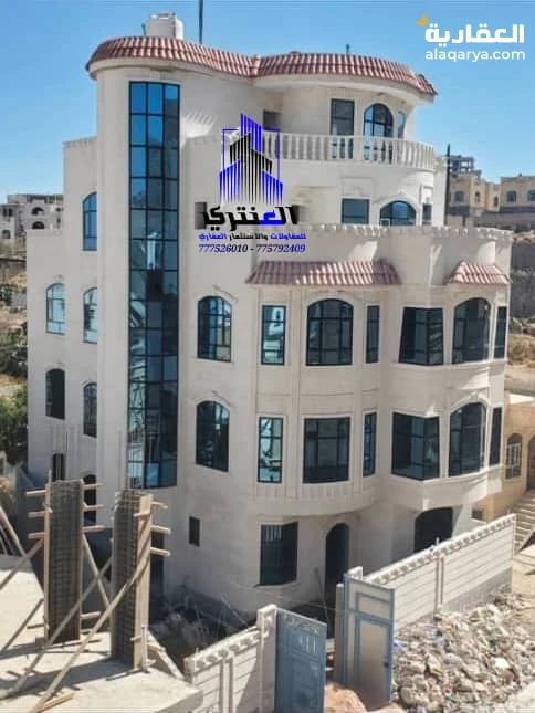 فلة ثلاثة دور وملحق وطيرمانة سوبر لوكس كل دور مستقل بنظام فله..