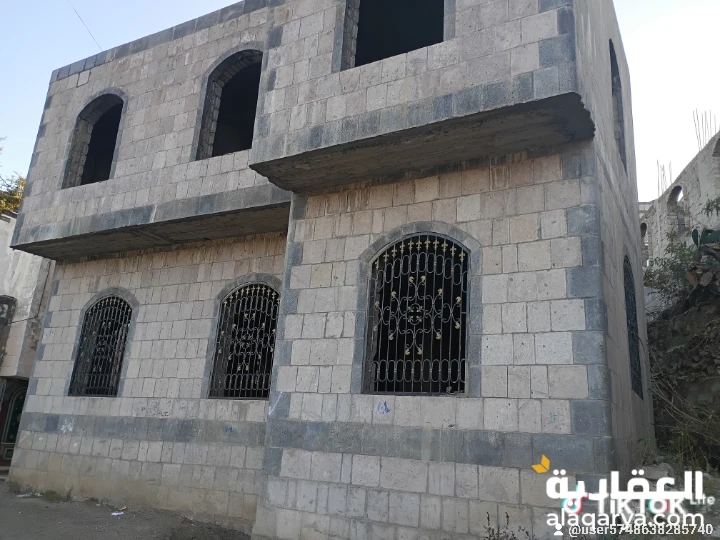 عماره للبيع في محافظة إب السعر مغري