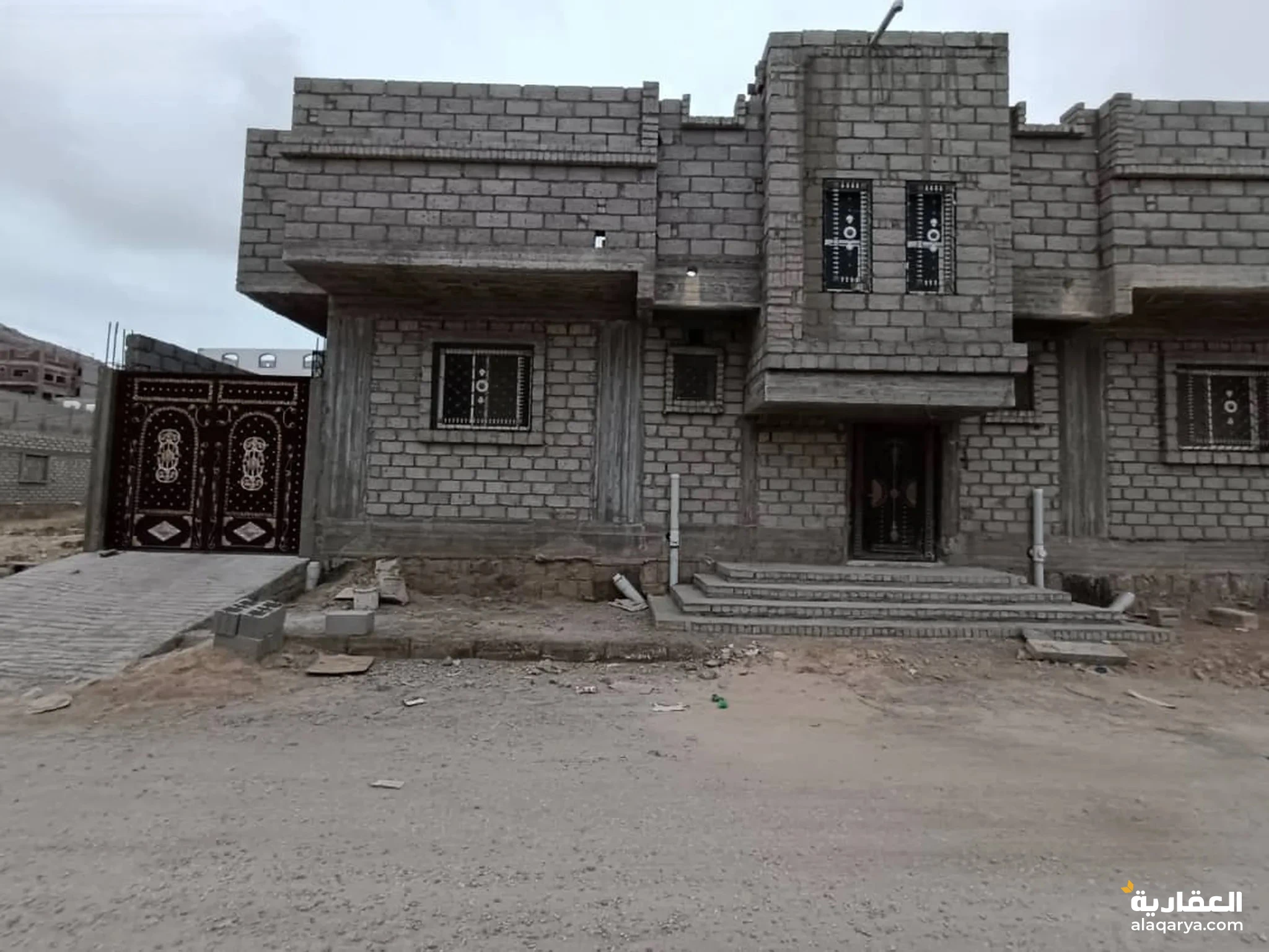 #بيت نظام شقتين مع حوش واثاث (ربوة الغليلة)