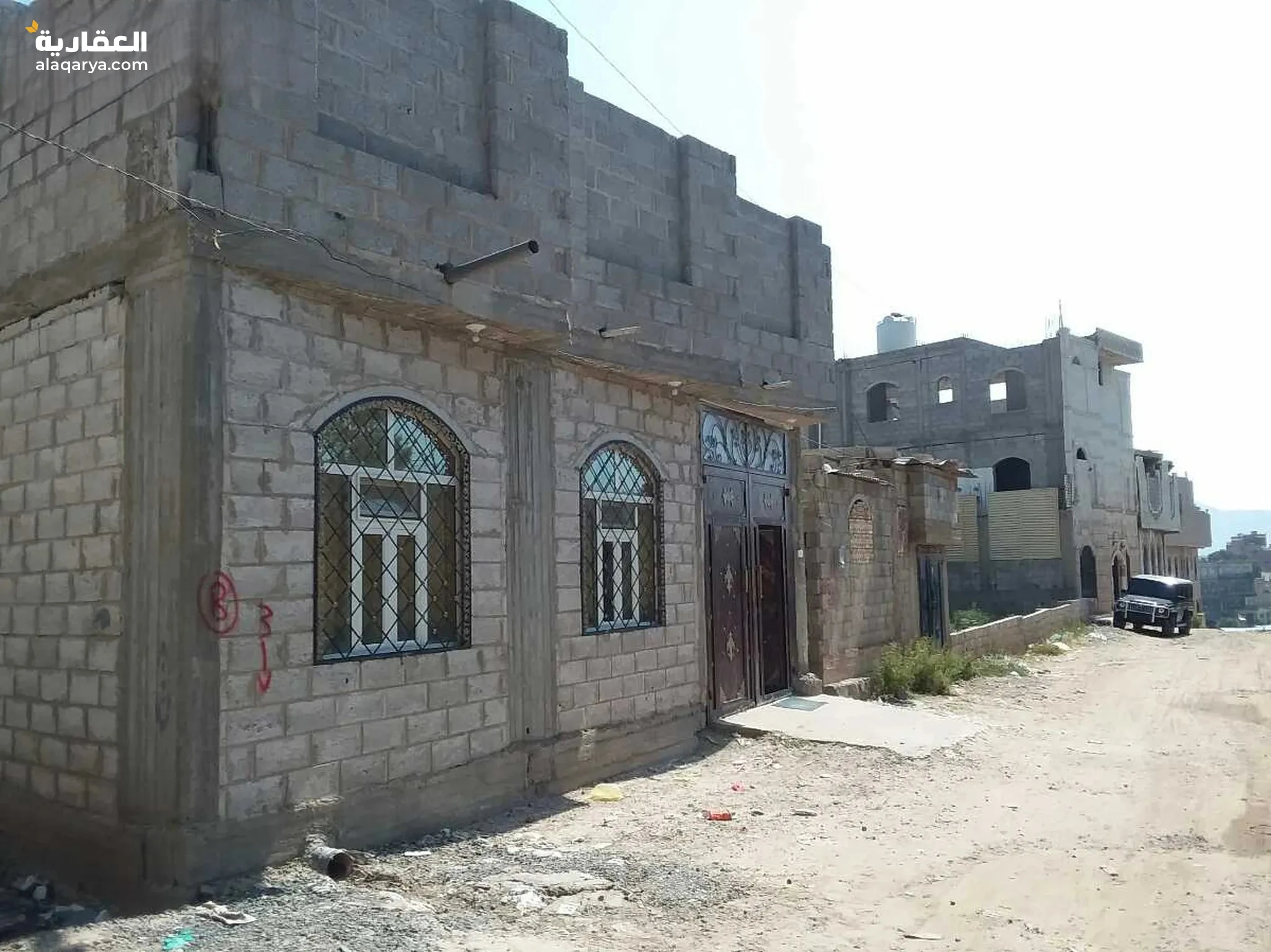 #بيت جديد مسلح هردي معمد في السجل جوار عبدربه منصور الستين الغربي ثلاث لبن ونصف حر دور وبدروم للبيع