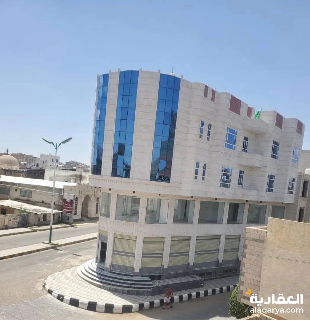 عمارة تجارية بدروم وأربعة أدوار مشطبة وجاهزة على شارعين