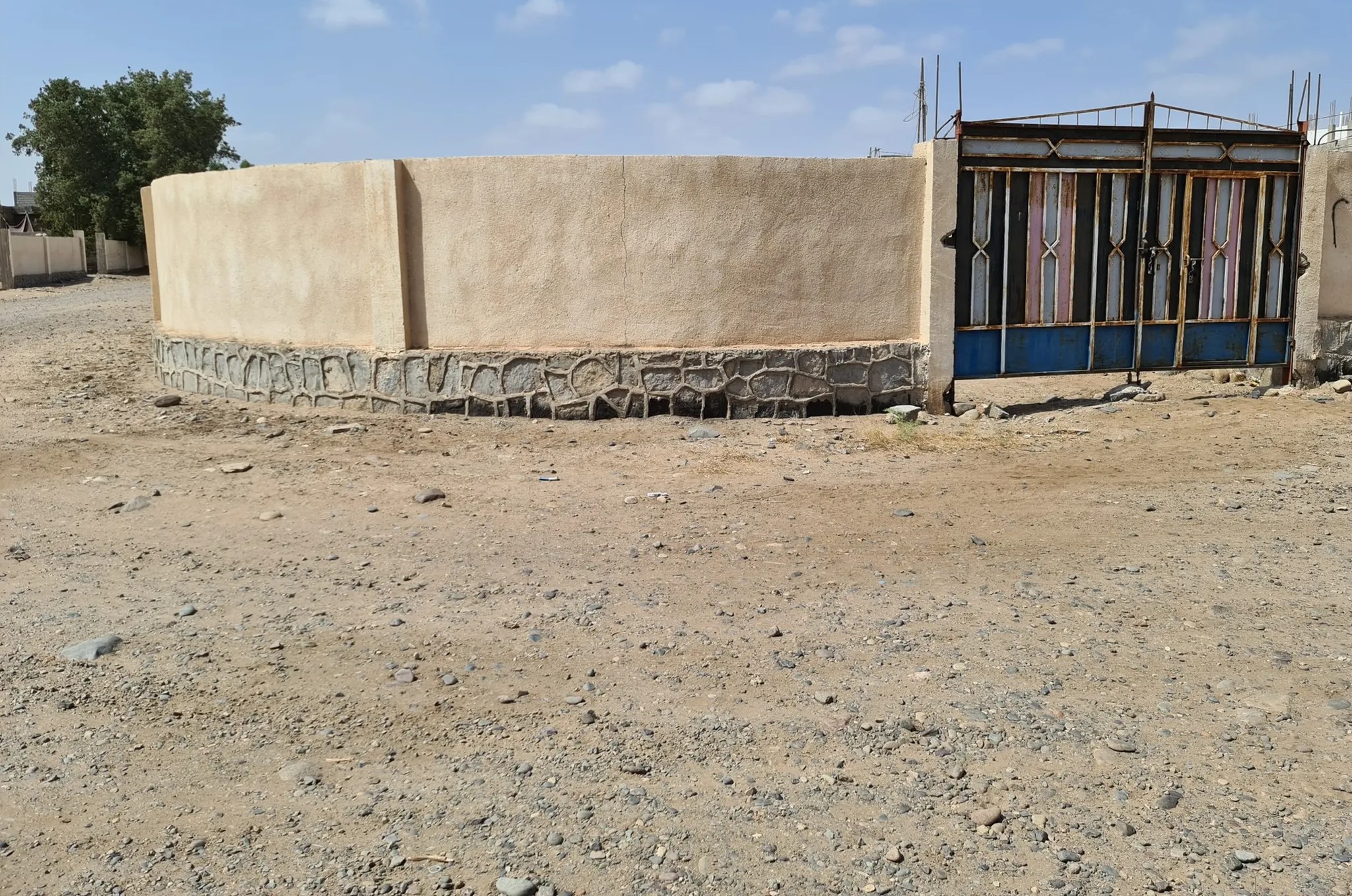 #ارضيه ركنيه بالمدينه الخضراء محوشه المرحله 3بلك 2