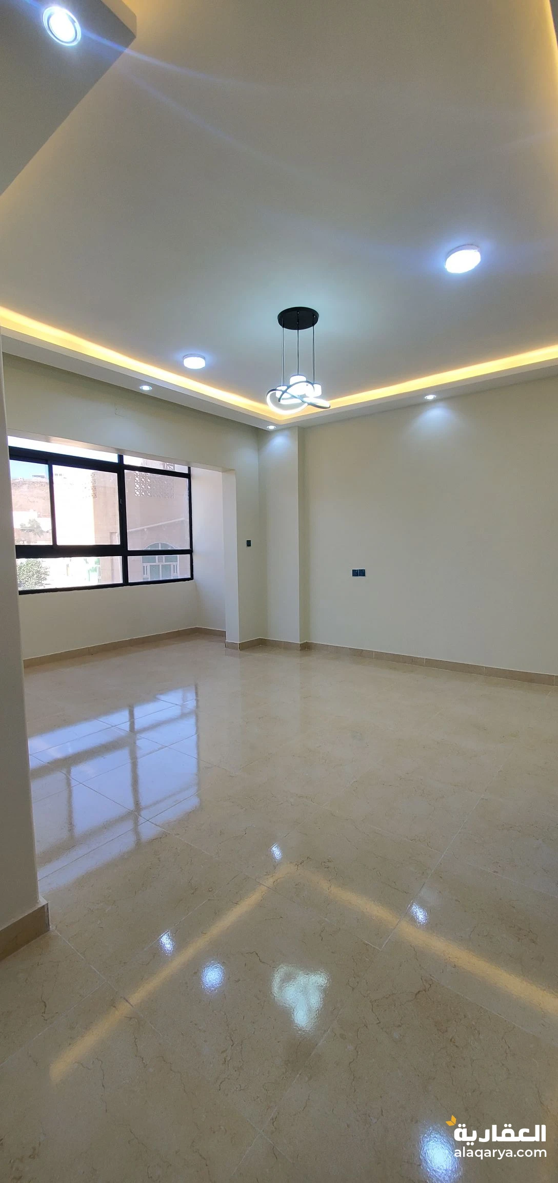 شقة جديدة مساحة 175م² -  الدور الثاني للإيجار في مبنى حديث البناء